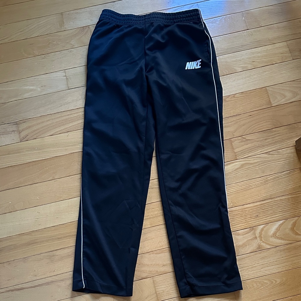 Nike Men's Black Joggers with White Accents